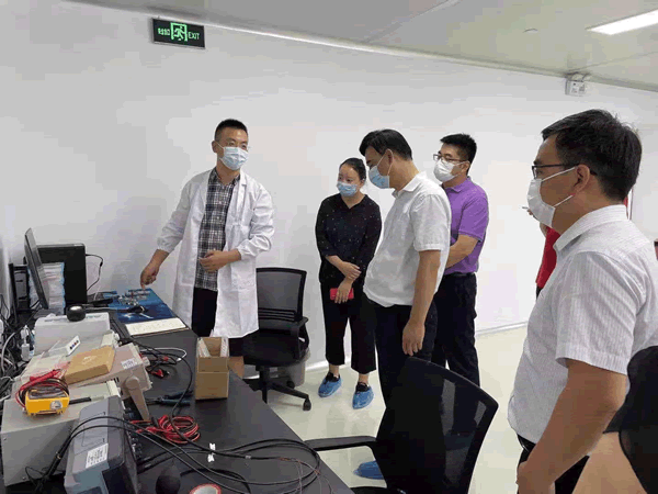 Lu Jinlin, Director of Management Committee, Changzhou Science and Education Town, led a team to visit our company(圖3)